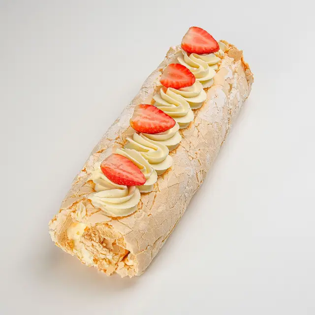 Меренговый рулет с банановой начинкой